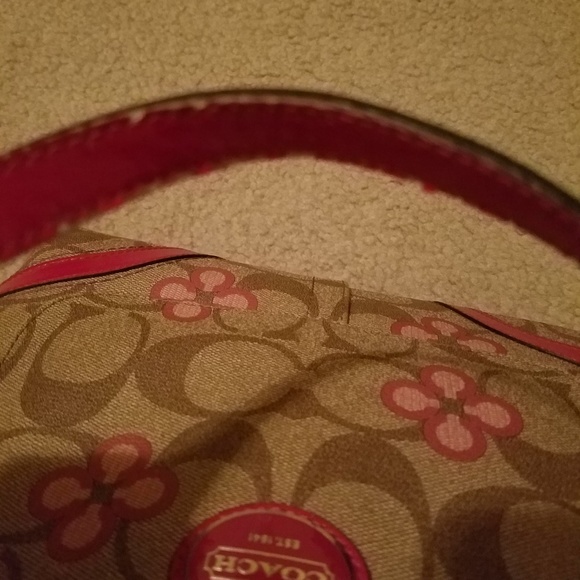 Purse - Picture 3 of 3